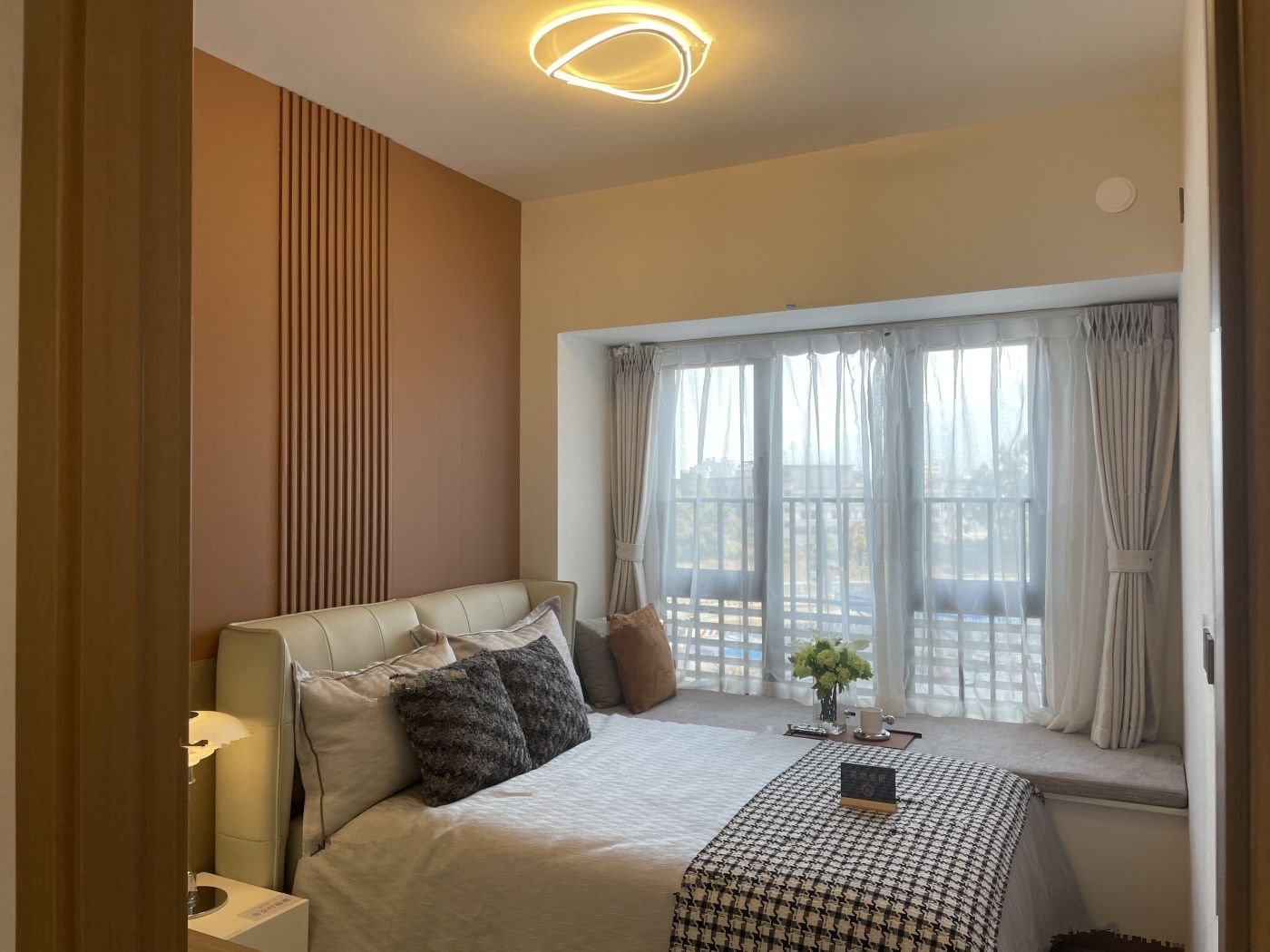 坪山城投鸿鹄里