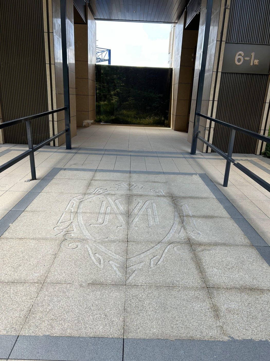 鸿荣源珈誉府2区