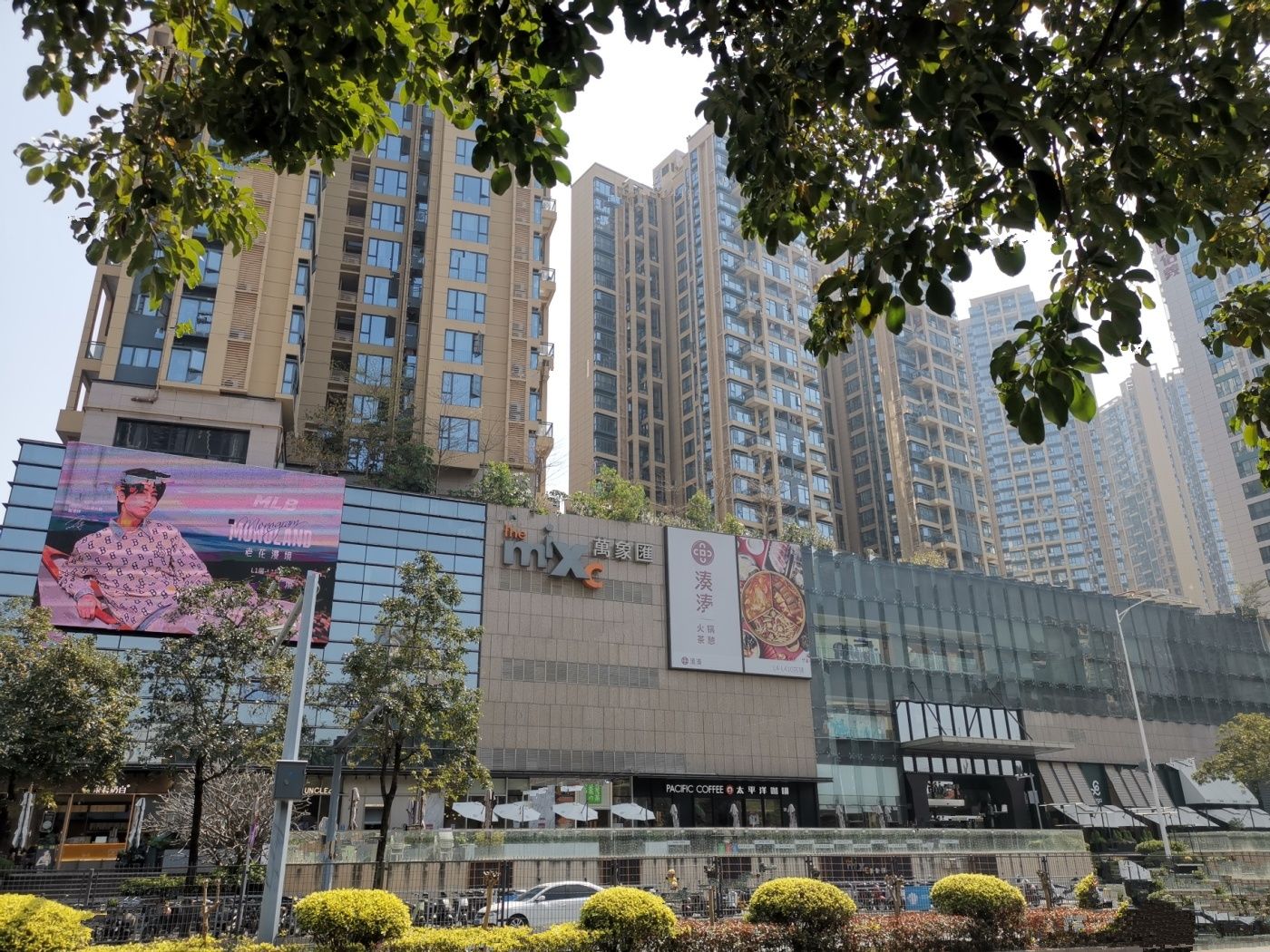 信义金御半山珑门