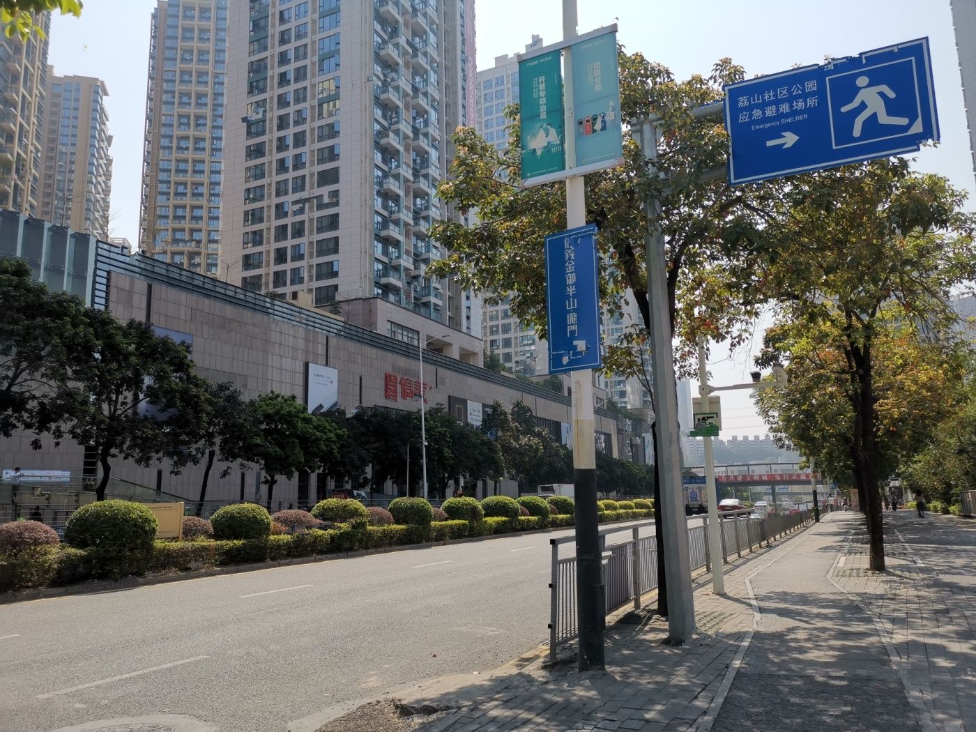 信义金御半山珑门