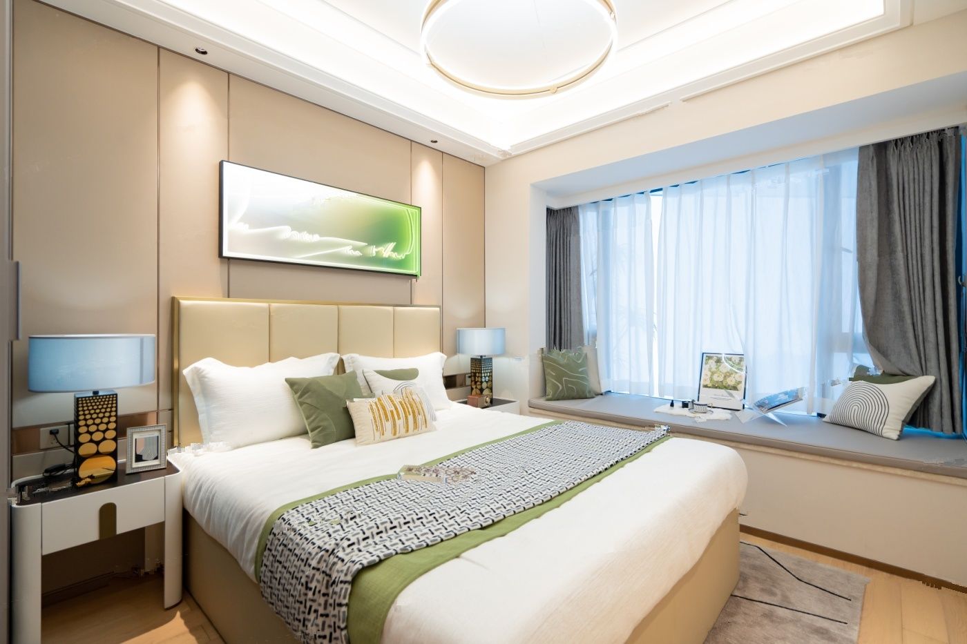 信义金御半山珑门