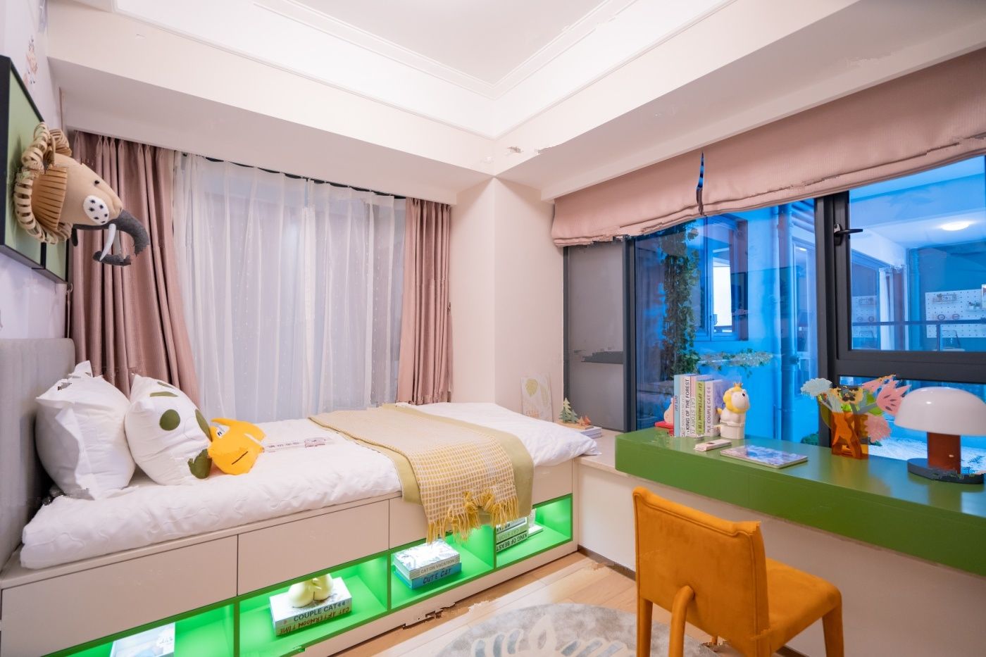 信义金御半山珑门