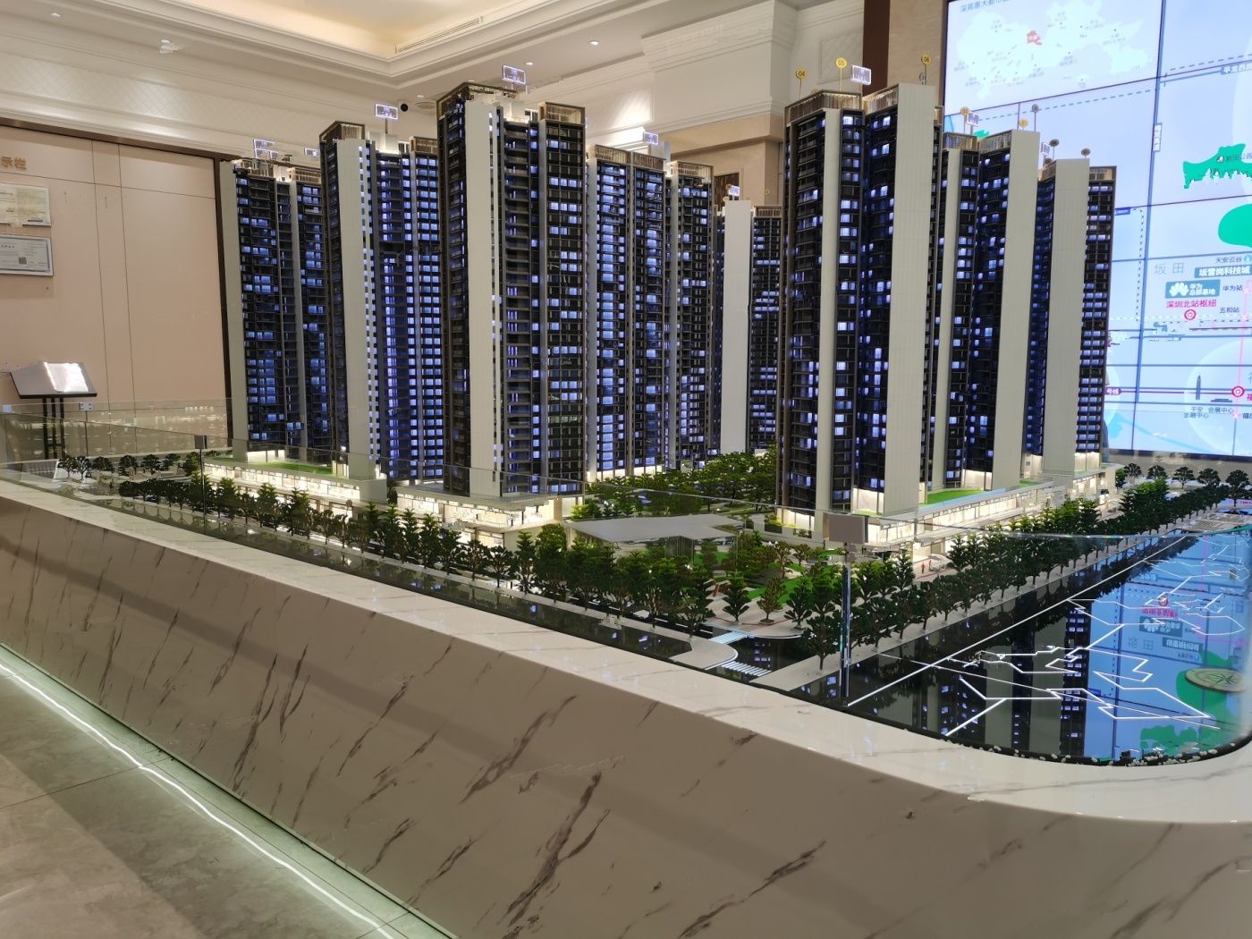 岗宏融湖盛景花园