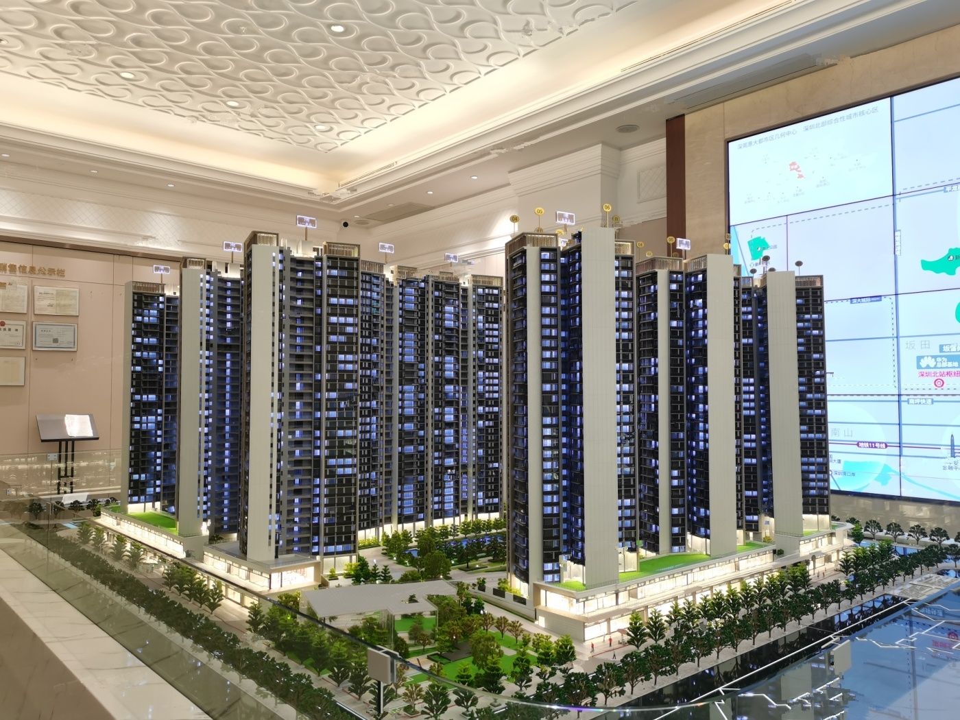 岗宏融湖盛景花园