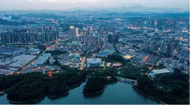 龙光春城玖榕府